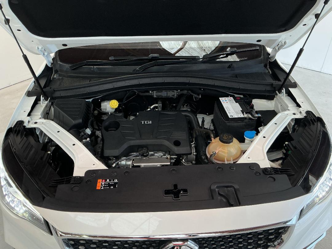 Photo '13' of MG HS Photo '13' of MG HS