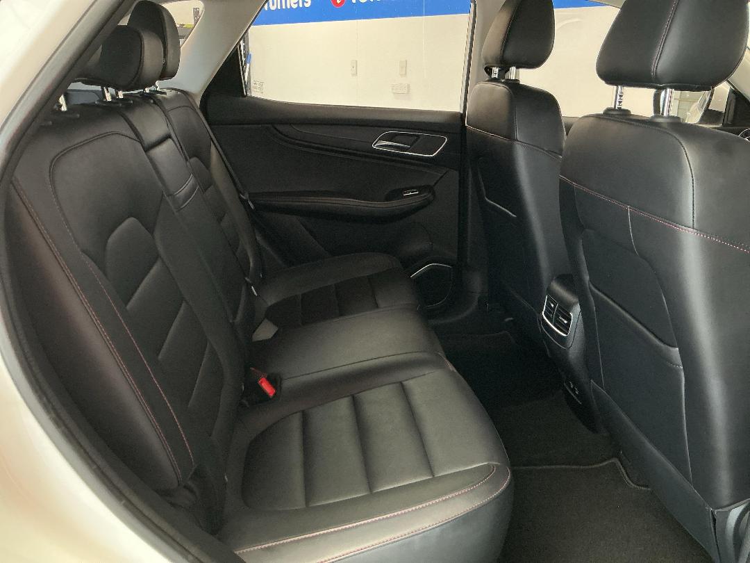 Photo '20' of MG HS Photo '20' of MG HS