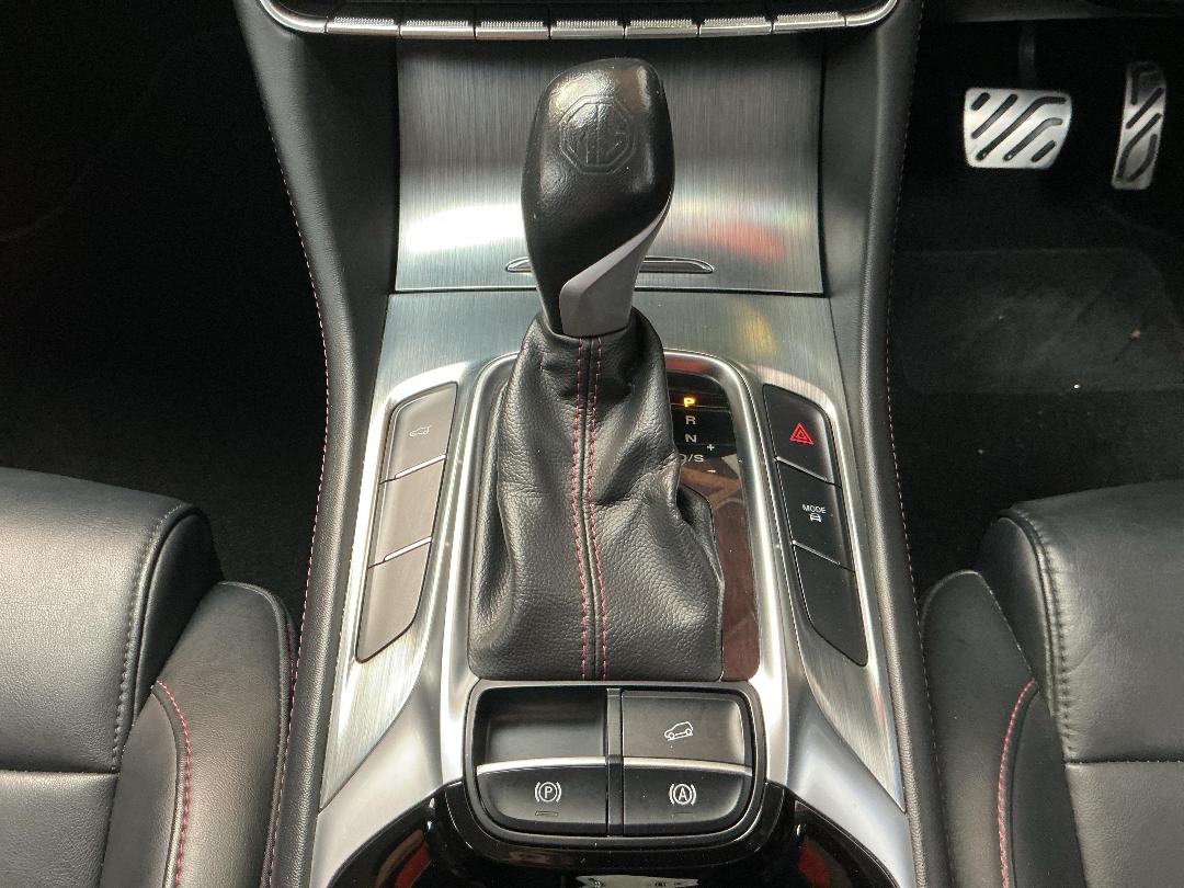 Photo '23' of MG HS Photo '23' of MG HS