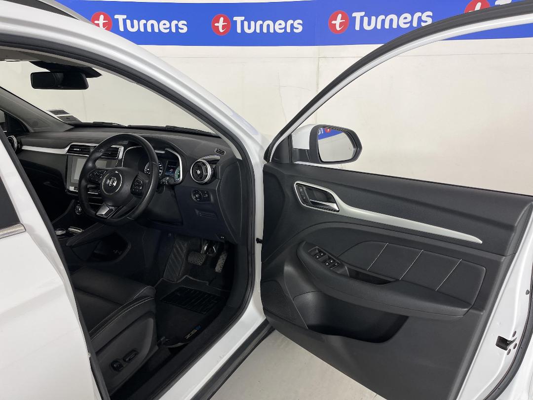 Photo '15' of MG ZS Photo '15' of MG ZS