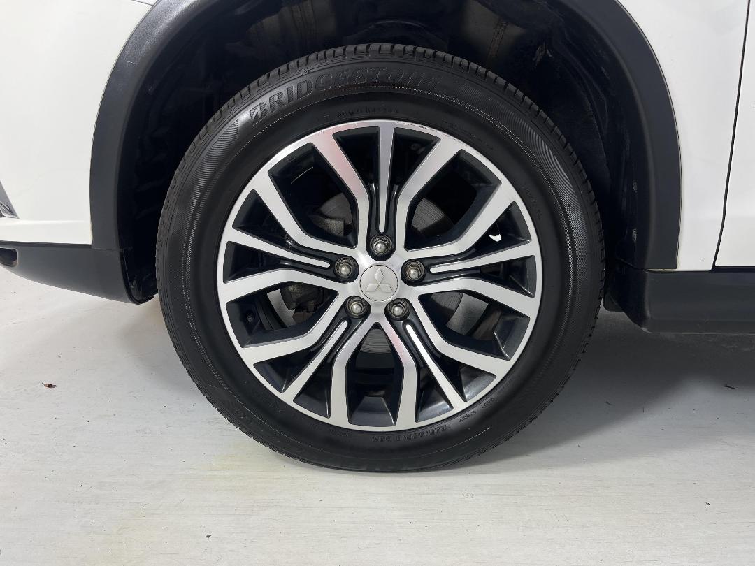 Photo '10' of Mitsubishi ASX