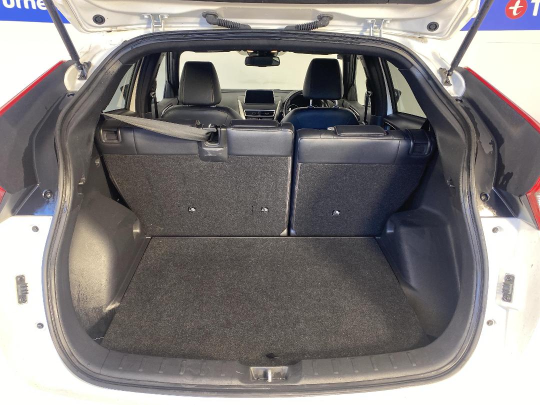 Photo '14' of Mitsubishi Eclipse Cross Photo '14' of Mitsubishi Eclipse Cross