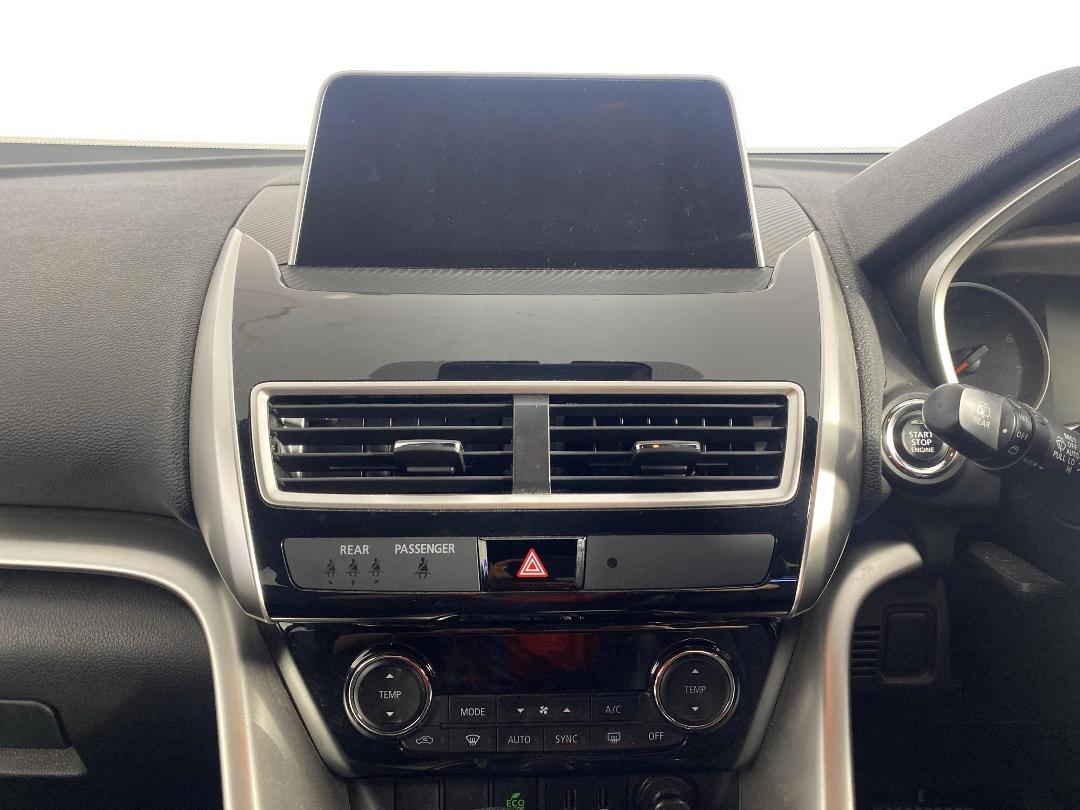 Photo '18' of Mitsubishi Eclipse Cross Photo '18' of Mitsubishi Eclipse Cross