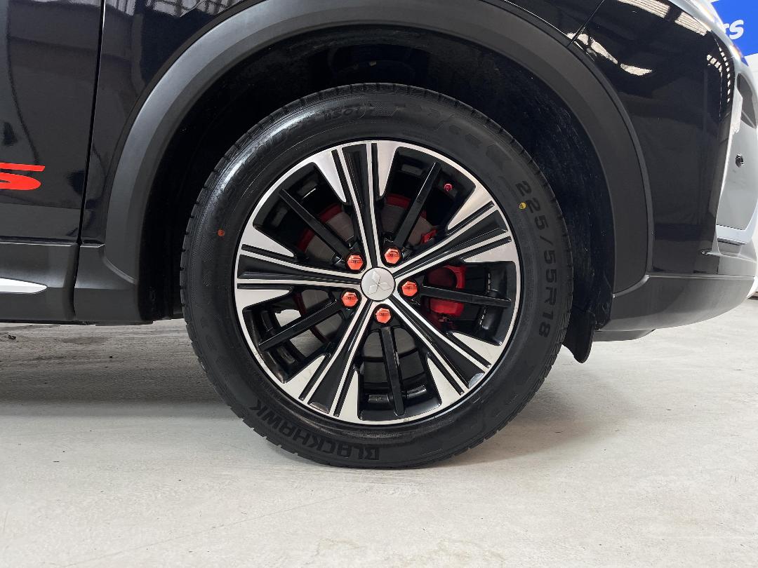 Photo '9' of Mitsubishi Eclipse Cross Photo '9' of Mitsubishi Eclipse Cross