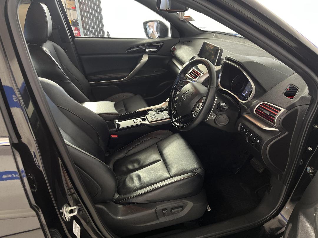 Photo '16' of Mitsubishi Eclipse Cross Photo '16' of Mitsubishi Eclipse Cross