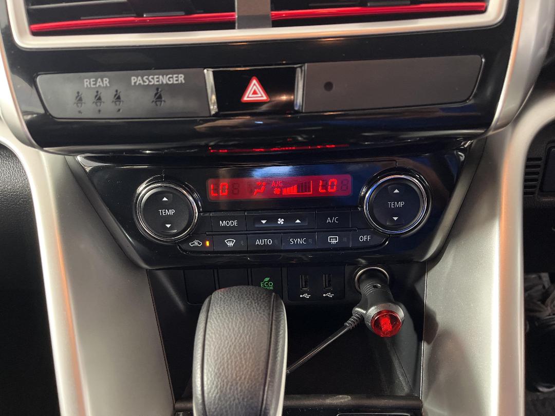 Photo '30' of Mitsubishi Eclipse Cross Photo '30' of Mitsubishi Eclipse Cross