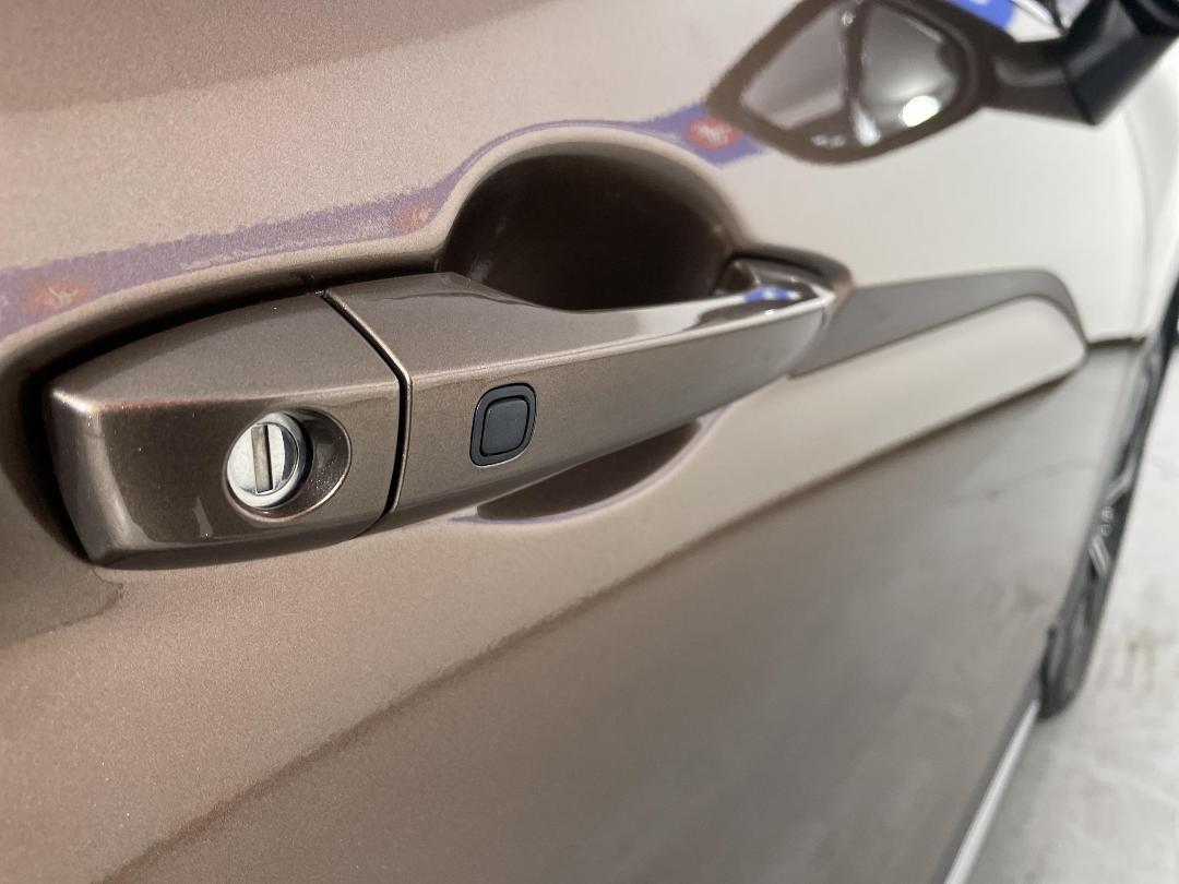 Photo '26' of Mitsubishi Eclipse Cross Photo '26' of Mitsubishi Eclipse Cross