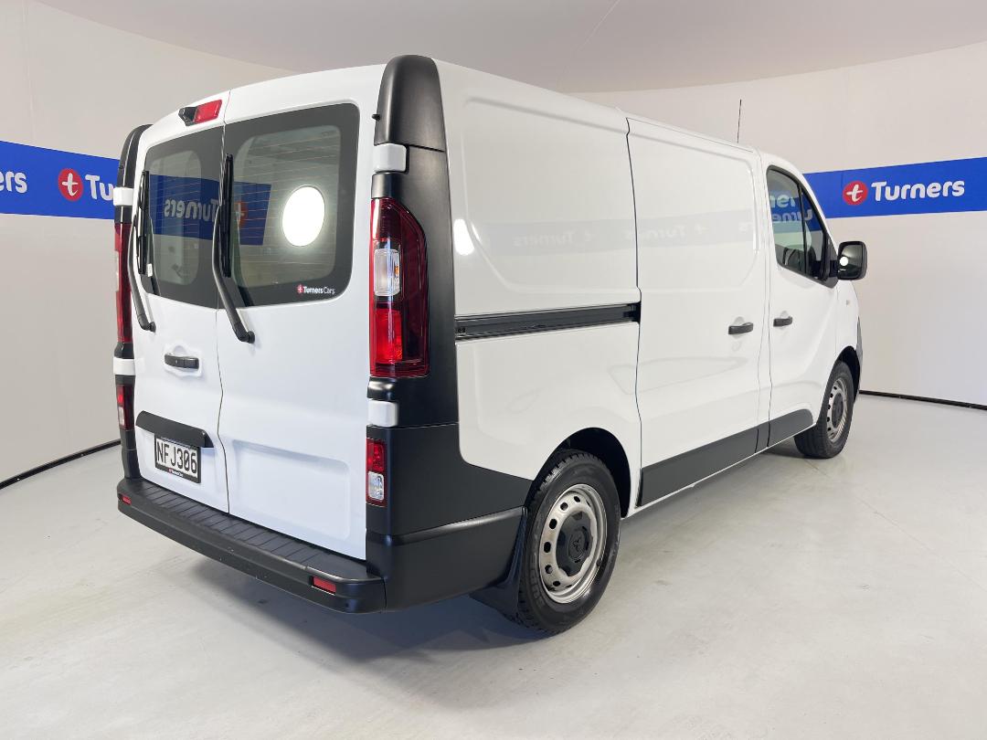 Photo '7' of Mitsubishi Express