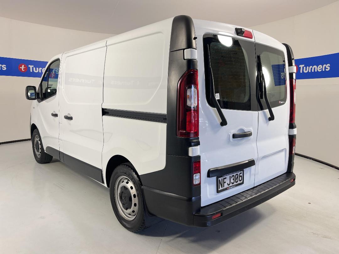 Photo '5' of Mitsubishi Express