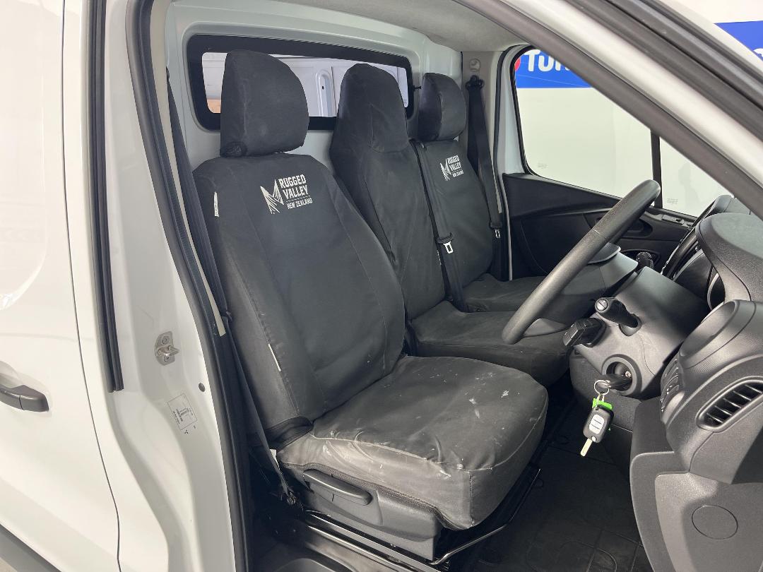 Photo '20' of Mitsubishi Express