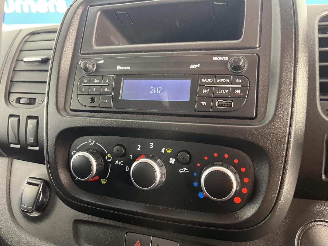 Photo '26' of Mitsubishi Express