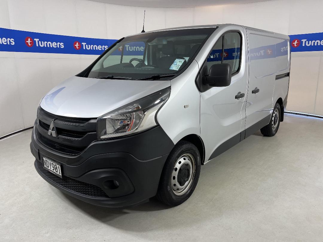 Photo '4' of Mitsubishi Express