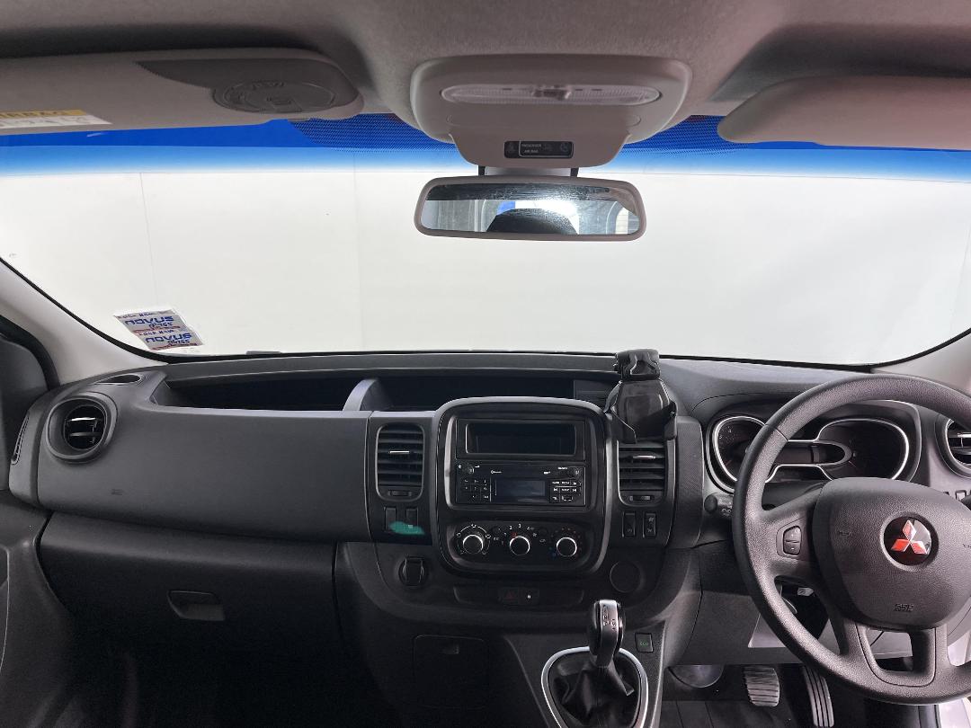 Photo '17' of Mitsubishi Express