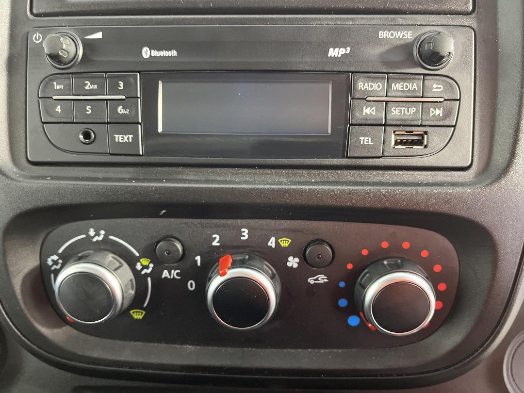 Photo '24' of Mitsubishi Express