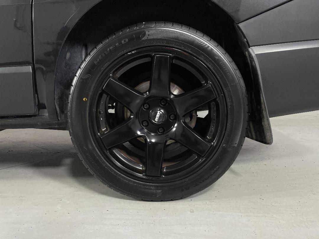 Photo '11' of Mitsubishi Express