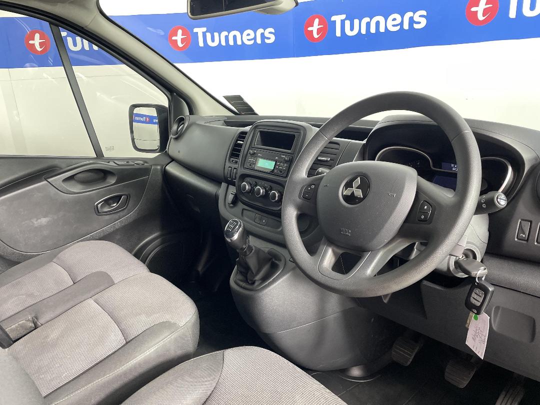 Photo '17' of Mitsubishi Express