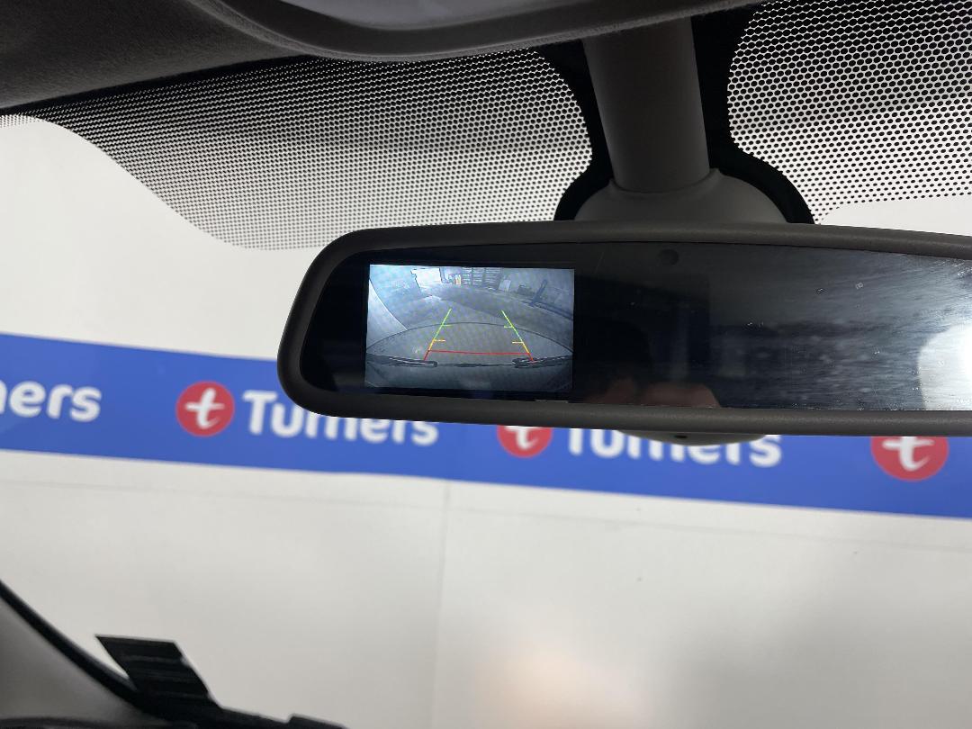 Photo '25' of Mitsubishi Express