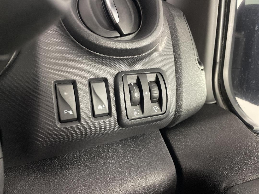 Photo '26' of Mitsubishi Express