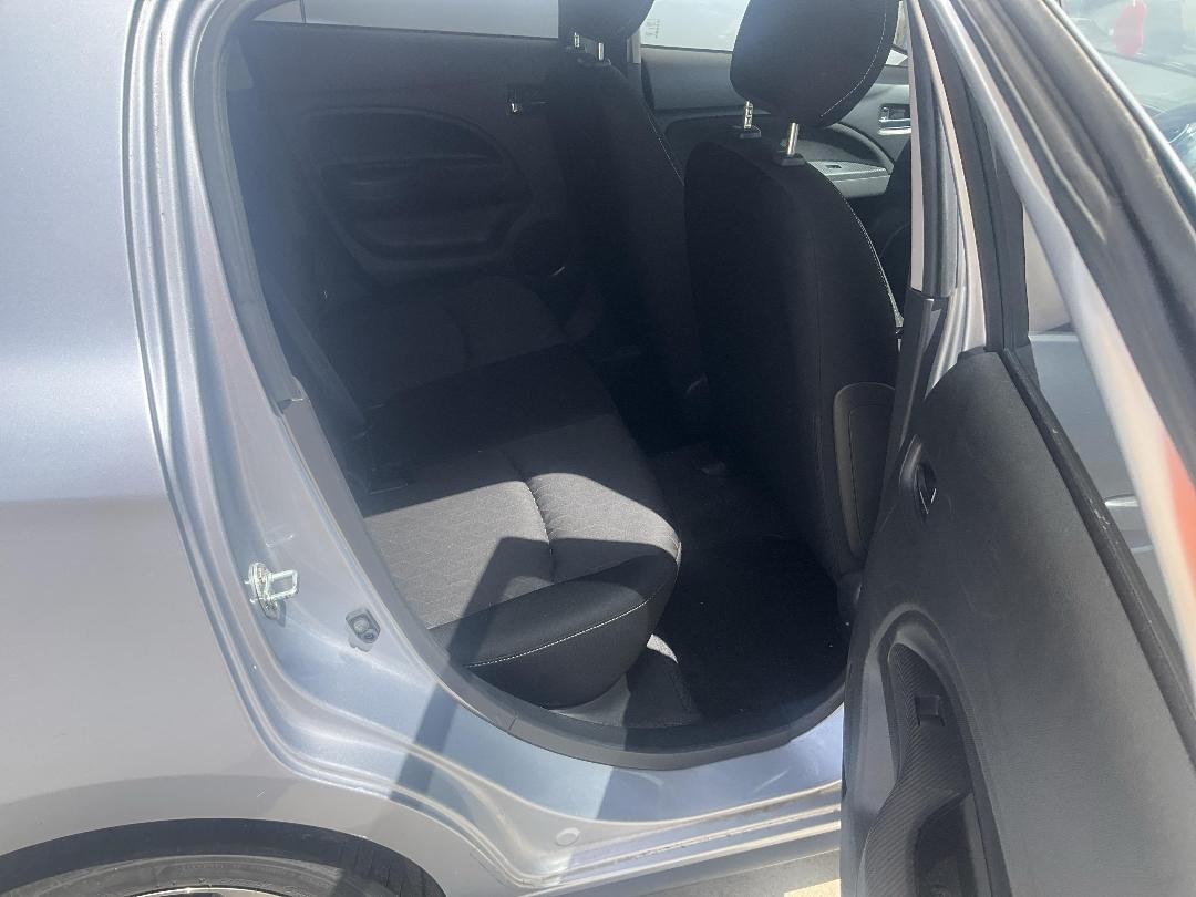 Photo '11' of Mitsubishi Mirage XLS Photo '11' of Mitsubishi Mirage XLS