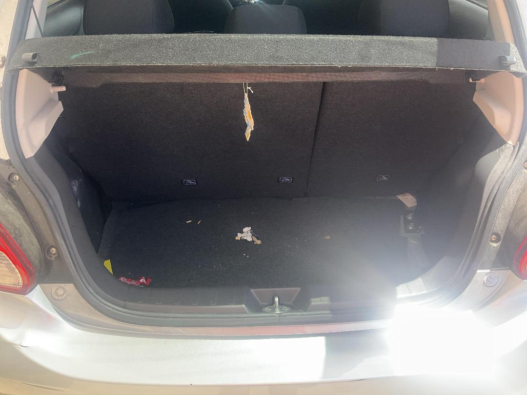 Photo '12' of Mitsubishi Mirage XLS Photo '12' of Mitsubishi Mirage XLS