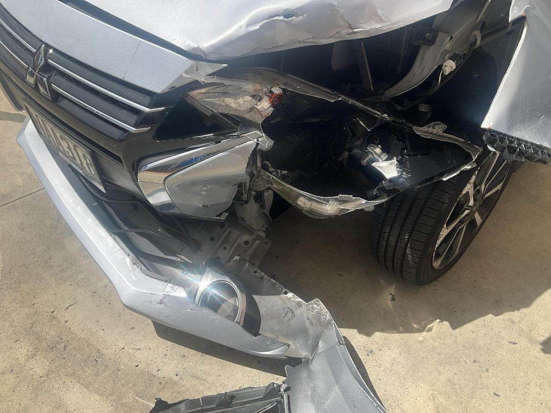 Photo '18' of Mitsubishi Mirage XLS Photo '18' of Mitsubishi Mirage XLS