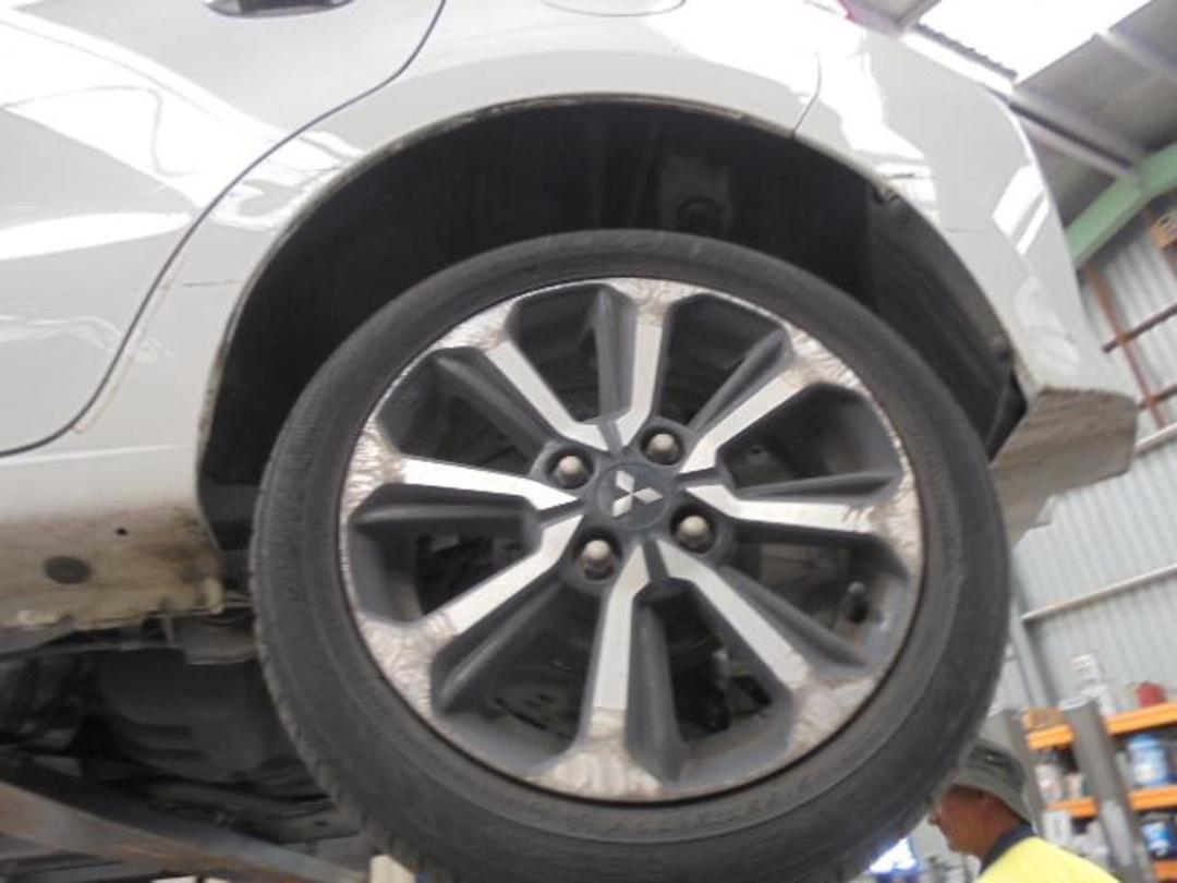 Photo '14' of Mitsubishi Mirage XLS Photo '14' of Mitsubishi Mirage XLS