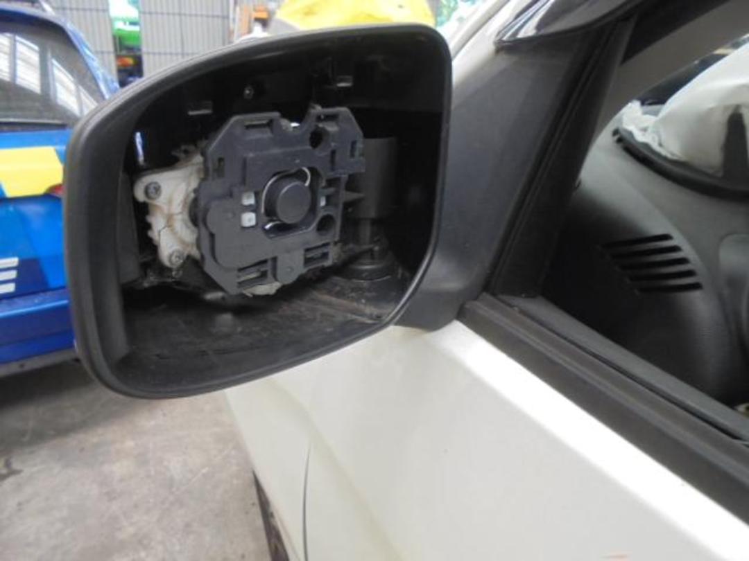 Photo '18' of Mitsubishi Mirage XLS Photo '18' of Mitsubishi Mirage XLS