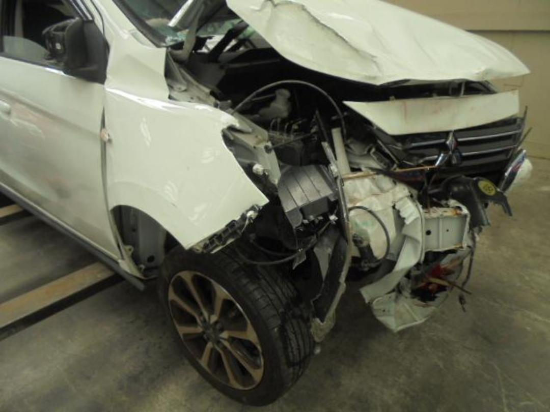 Photo '23' of Mitsubishi Mirage XLS Photo '23' of Mitsubishi Mirage XLS