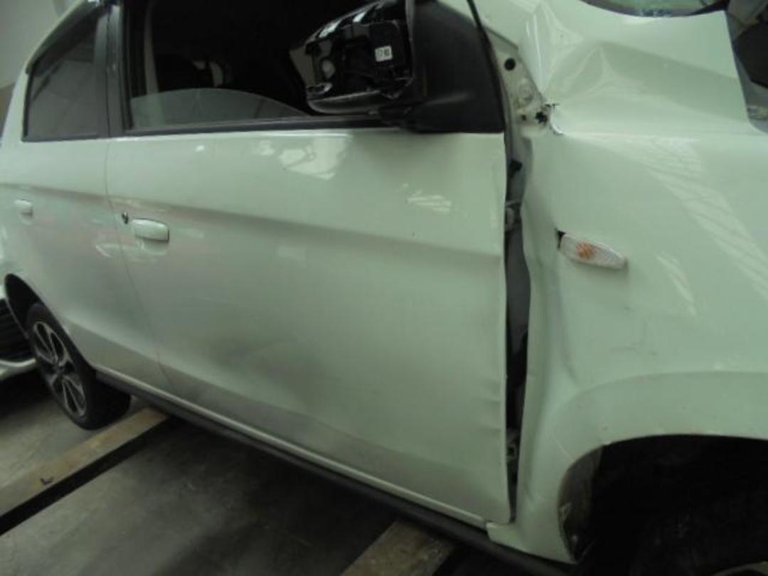 Photo '25' of Mitsubishi Mirage XLS Photo '25' of Mitsubishi Mirage XLS