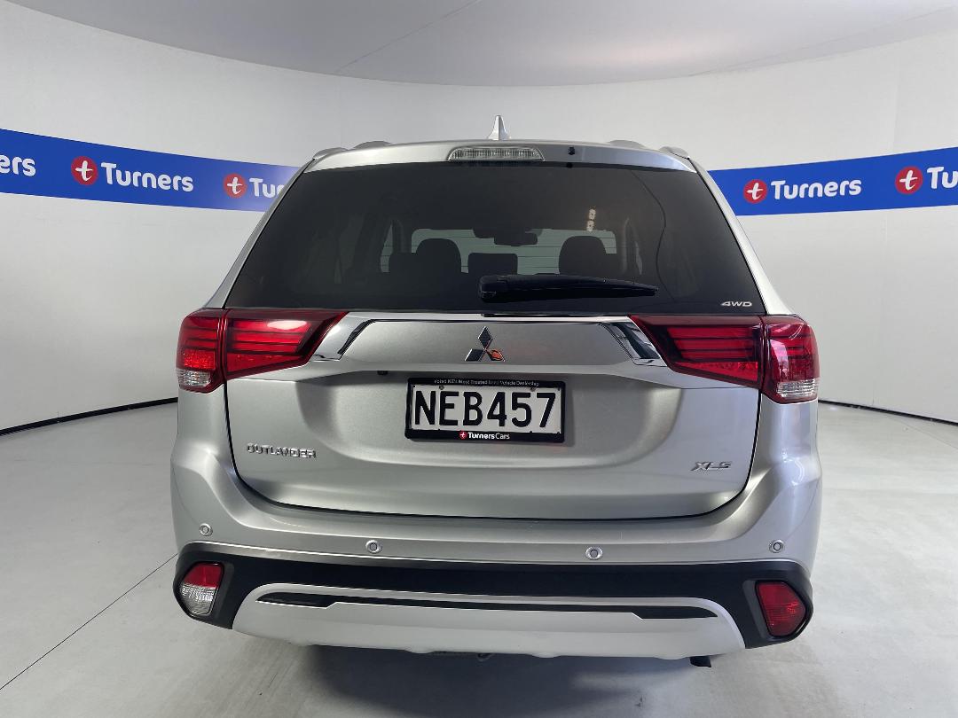 Photo '6' of Mitsubishi Outlander Photo '6' of Mitsubishi Outlander