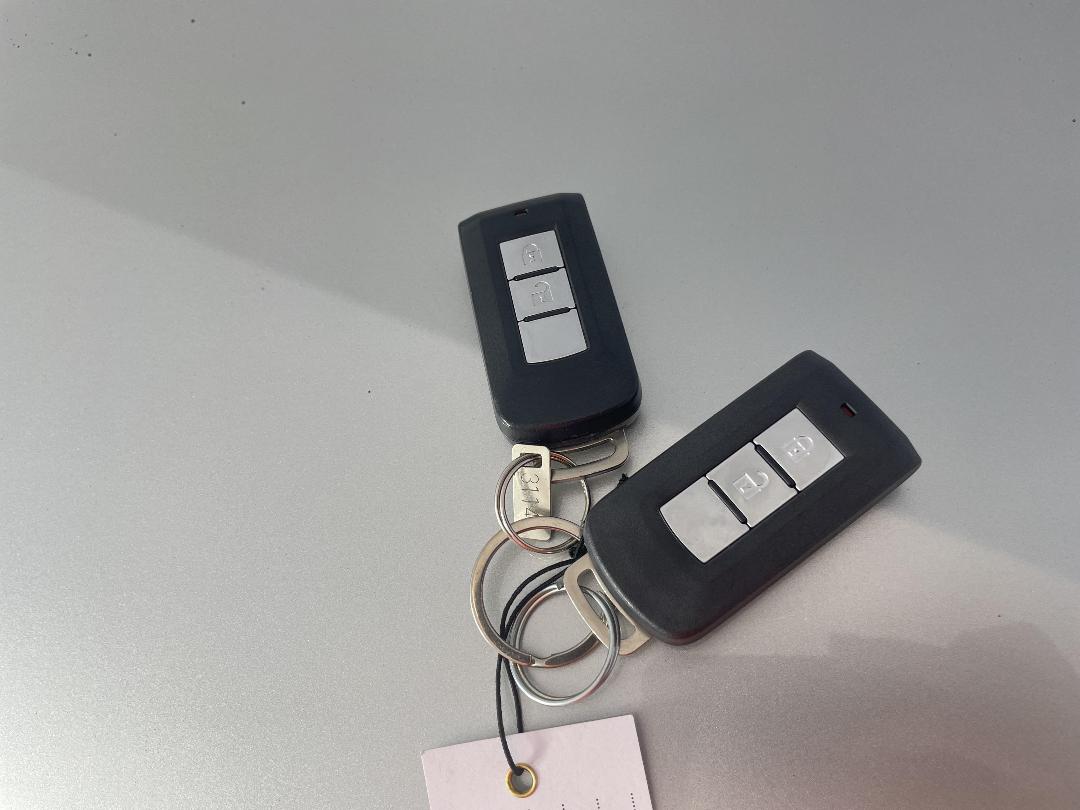 Photo '22' of Mitsubishi Outlander Photo '22' of Mitsubishi Outlander