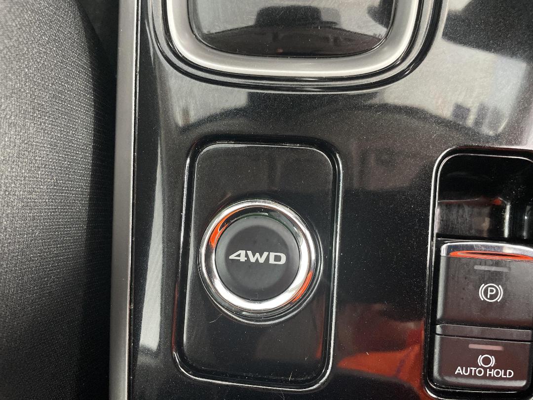 Photo '27' of Mitsubishi Outlander Photo '27' of Mitsubishi Outlander