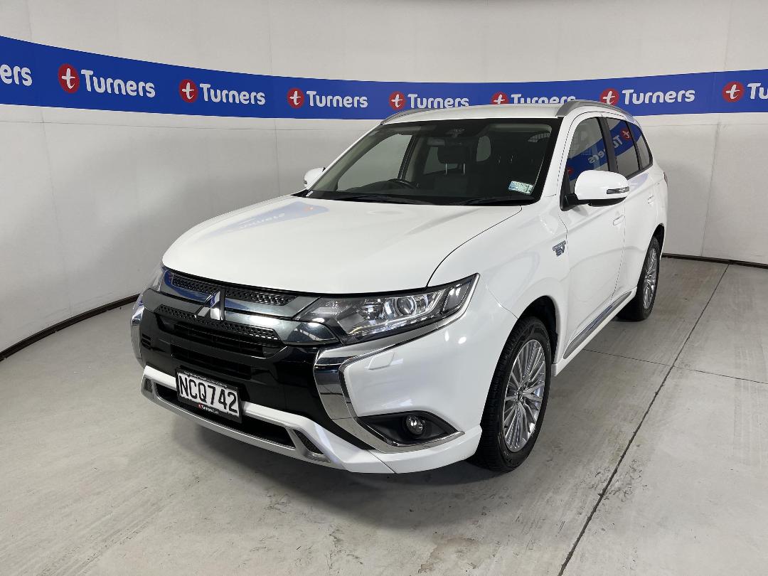 Photo '4' of Mitsubishi Outlander