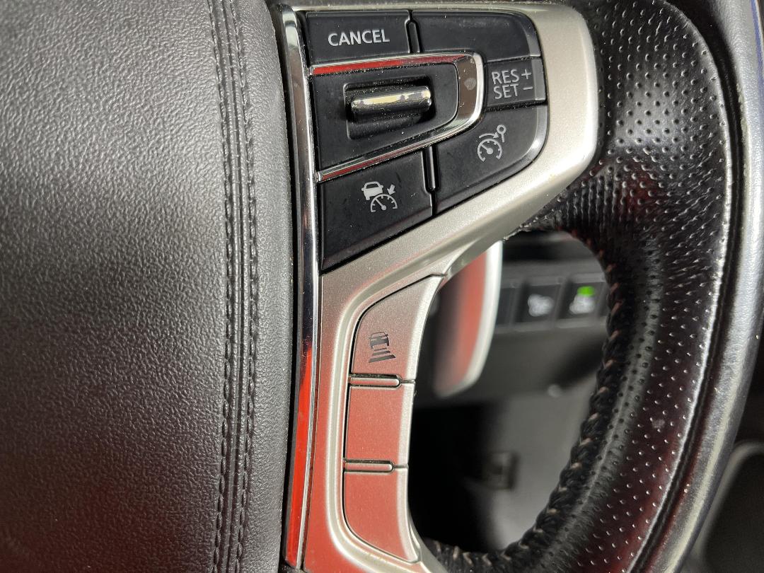 Photo '24' of Mitsubishi Outlander