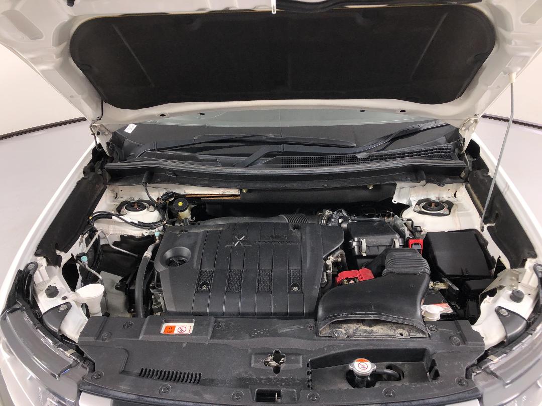 Photo '13' of Mitsubishi Outlander Photo '13' of Mitsubishi Outlander