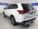 Thumbnail '5' of Mitsubishi Outlander