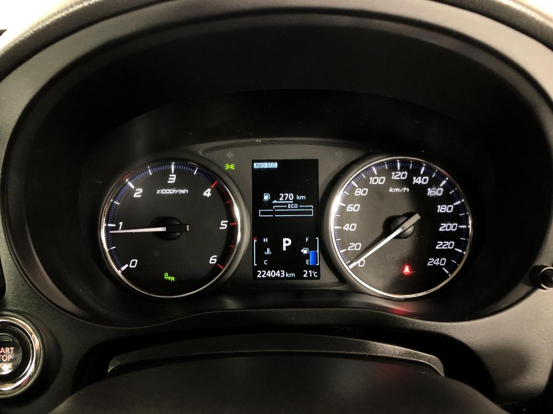 Photo '21' of Mitsubishi Outlander Photo '21' of Mitsubishi Outlander