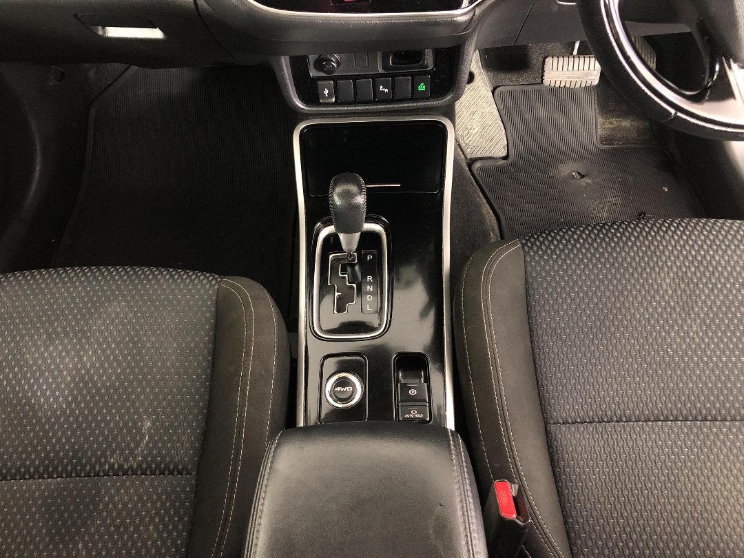 Photo '18' of Mitsubishi Outlander Photo '18' of Mitsubishi Outlander