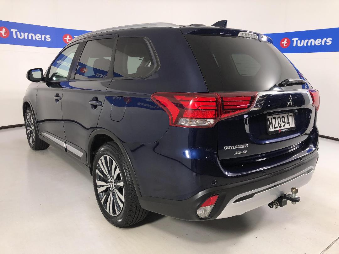 Photo '5' of Mitsubishi Outlander