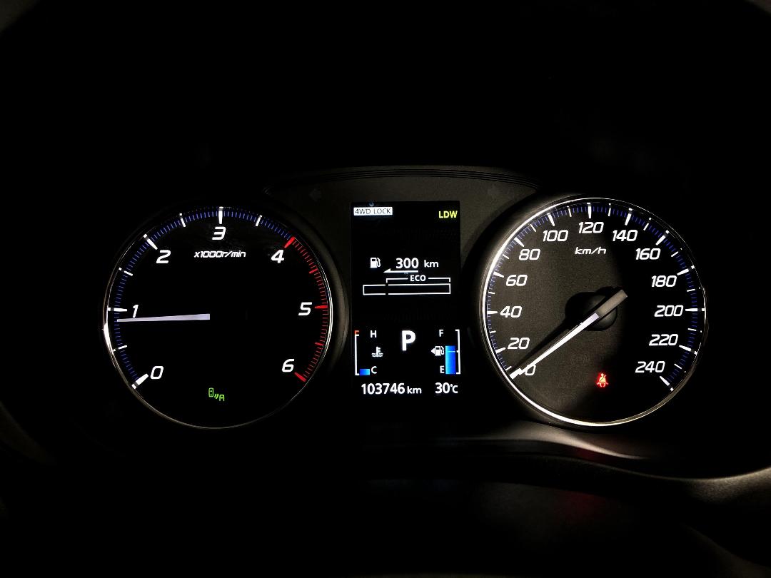 Photo '21' of Mitsubishi Outlander