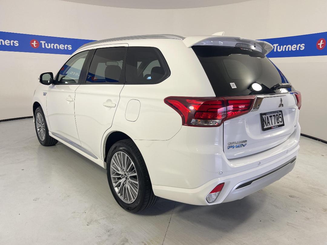 Photo '5' of Mitsubishi Outlander