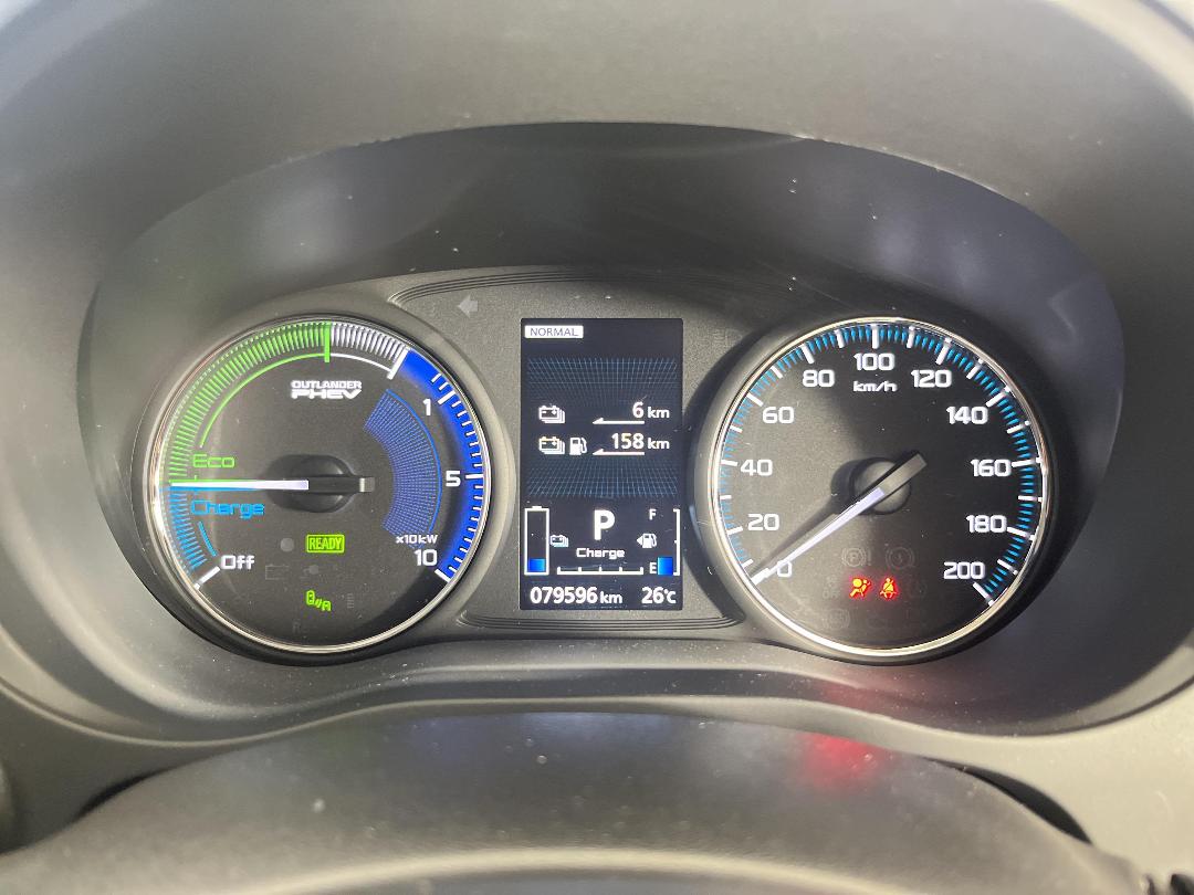 Photo '22' of Mitsubishi Outlander