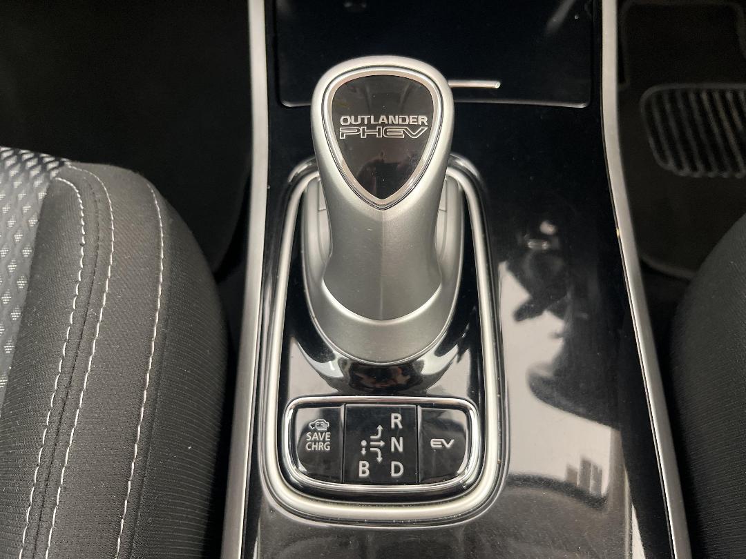 Photo '26' of Mitsubishi Outlander