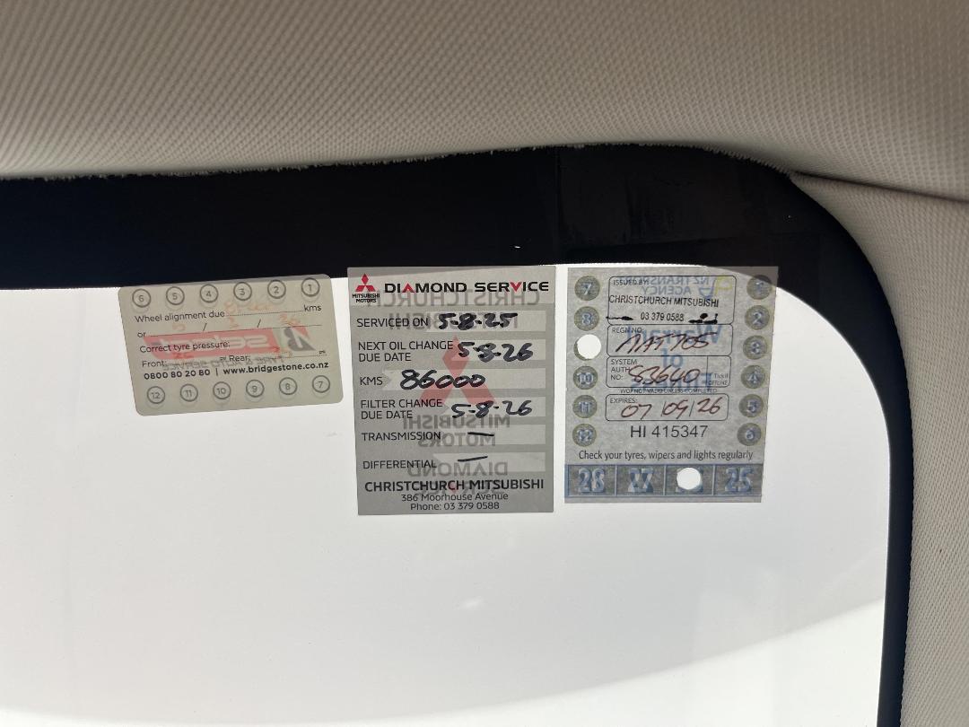 Photo '31' of Mitsubishi Outlander