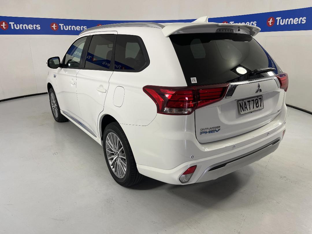 Photo '5' of Mitsubishi Outlander