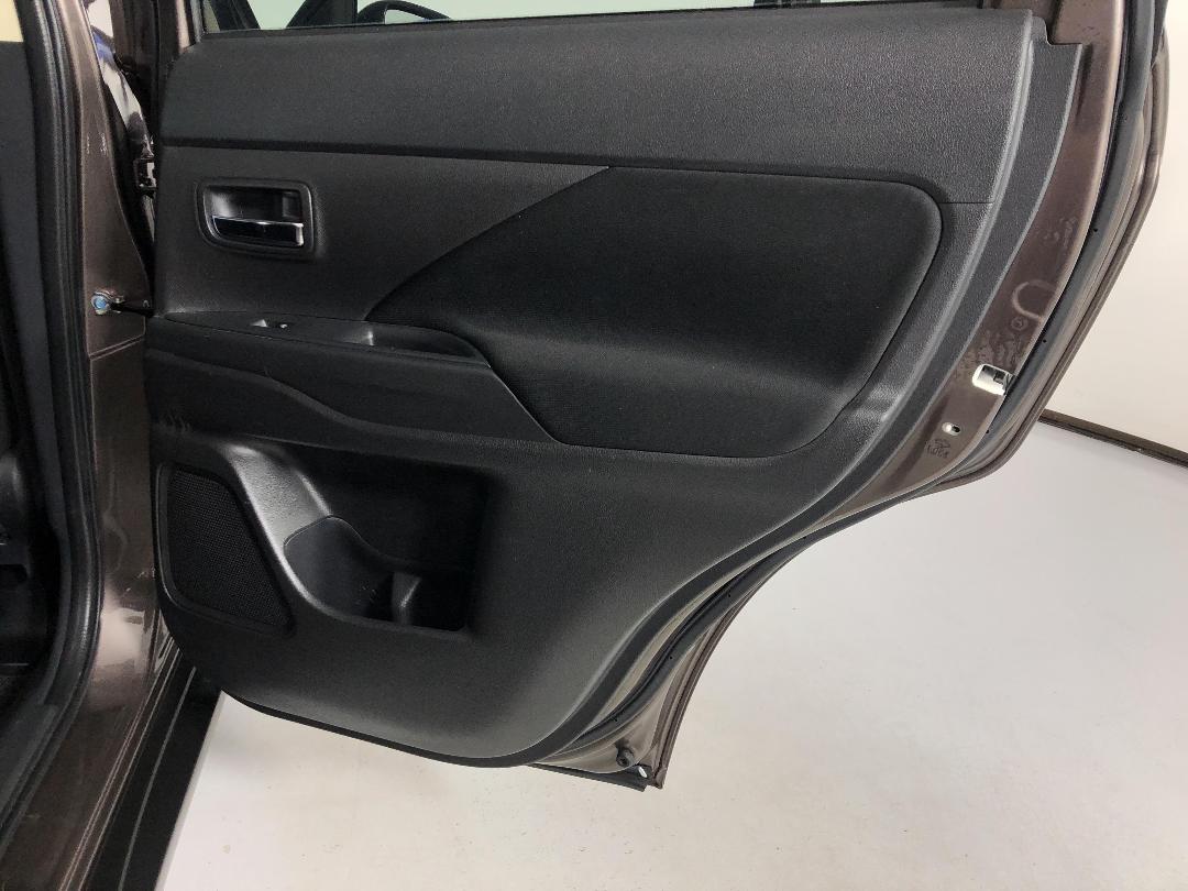 Photo '19' of Mitsubishi Outlander Photo '19' of Mitsubishi Outlander