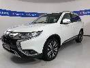 Thumbnail '4' of Mitsubishi Outlander