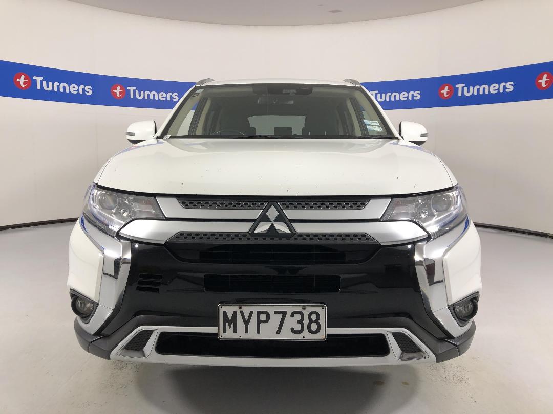 Photo '2' of Mitsubishi Outlander Photo '2' of Mitsubishi Outlander