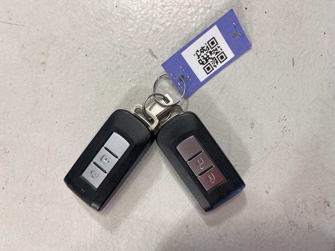 Photo '22' of Mitsubishi Outlander Photo '22' of Mitsubishi Outlander