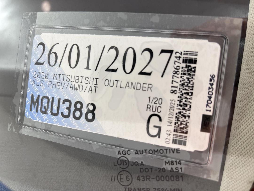 Photo '24' of Mitsubishi Outlander